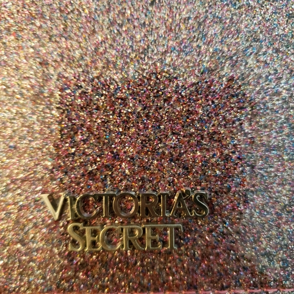 Victoria Secret journal/diary and pen NWT - Picture 4 of 6